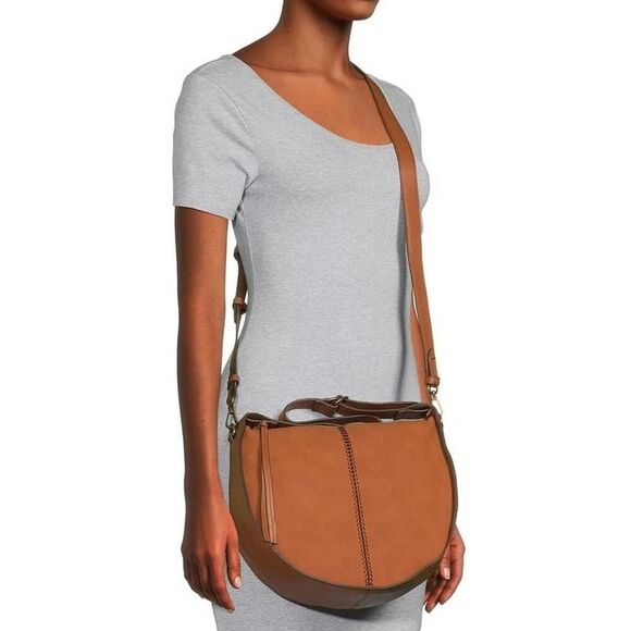 Source Unknown Handbags - Tan leather crossbody bag with gold hardware - Suede Faux Leather, Like NEW